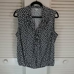 🔷️*Sleeveless Blouse with Tie at Neck NWOT
